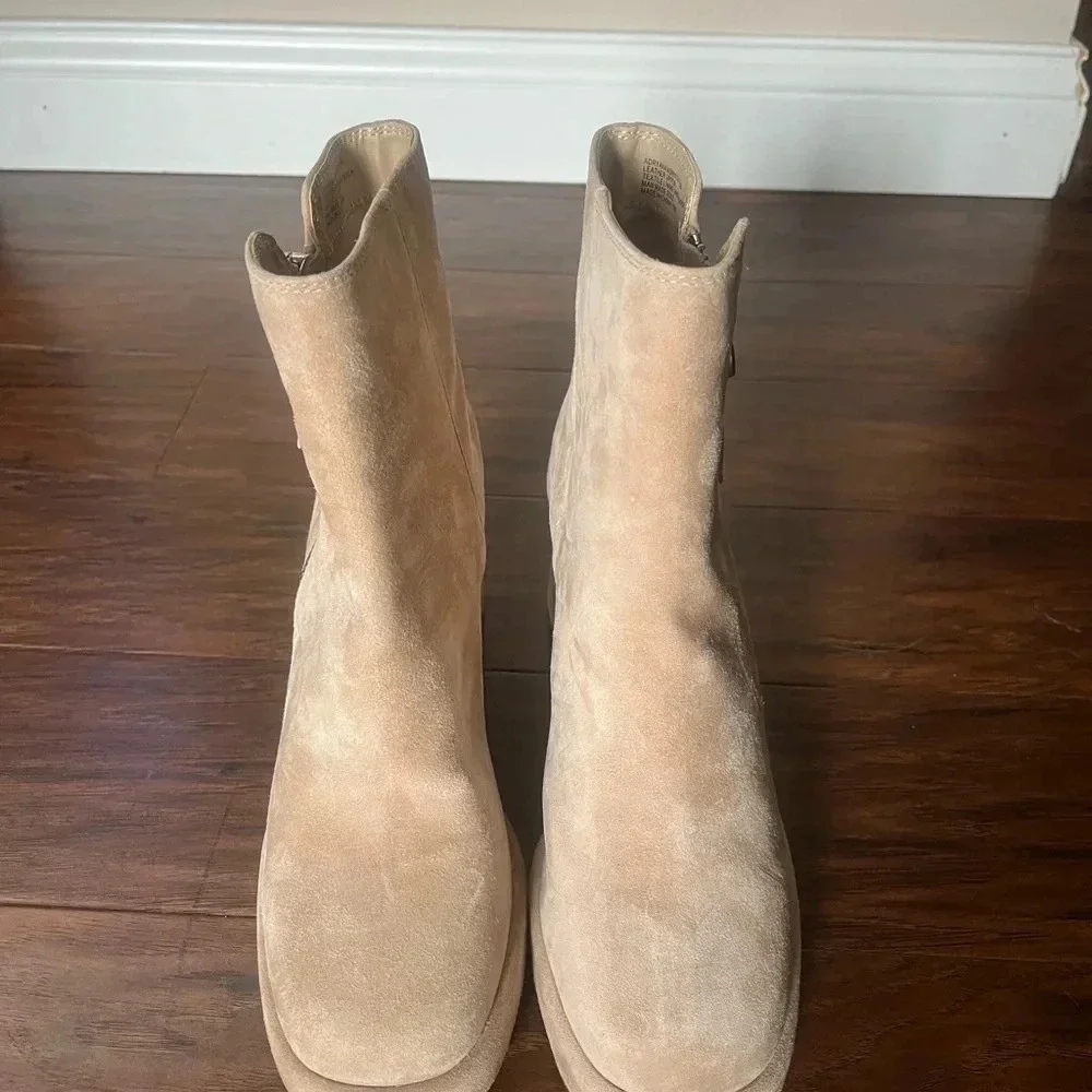 Steve Madden Tan Suede Boots-NWT- Size 8.5-party clique